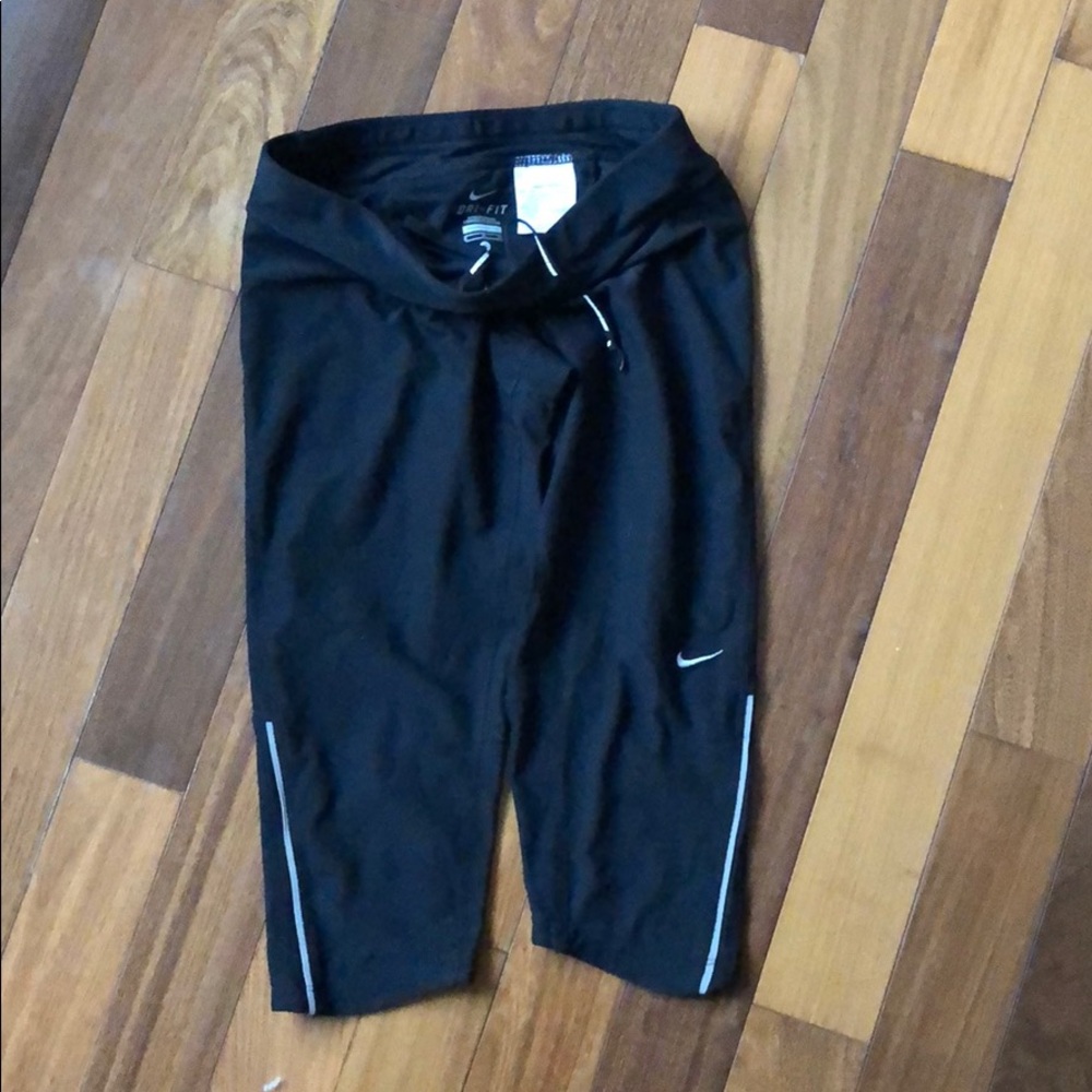 Nike running Capri